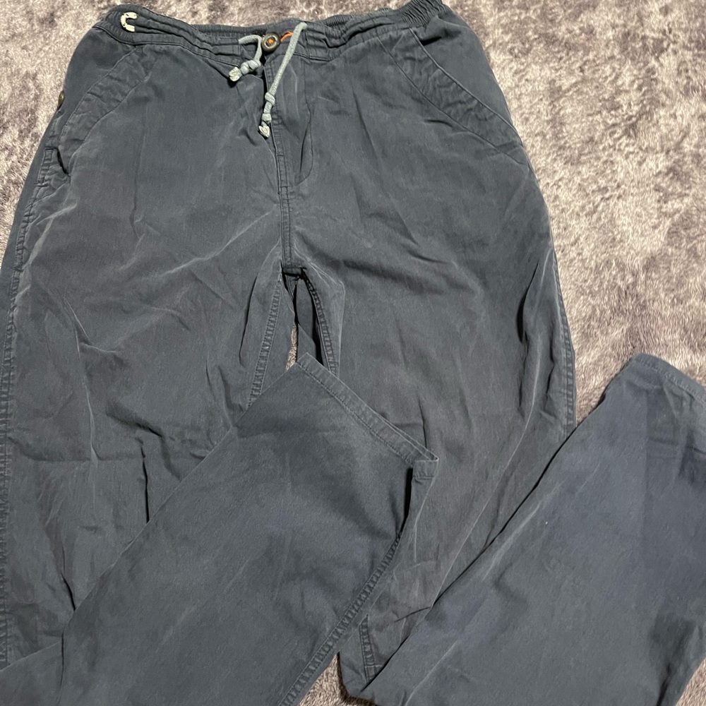 ROARK Gray Casual Shorts